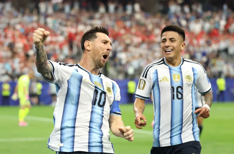 Messi comemora o segundo gol